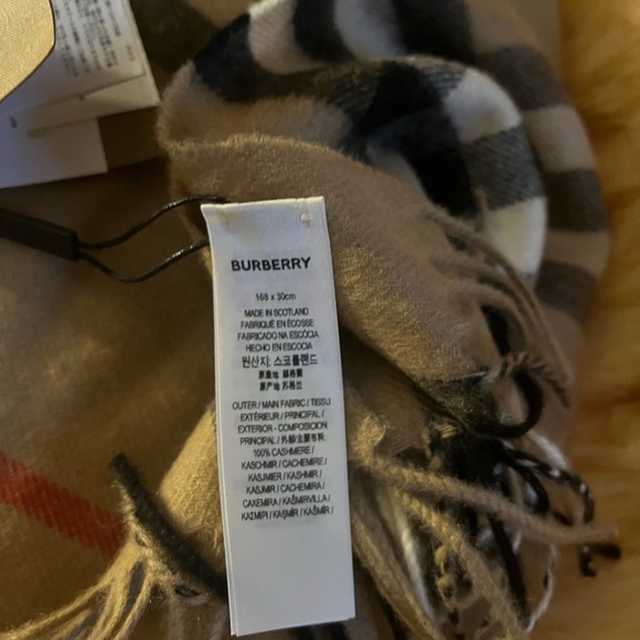 Burberry Nova Giant Check 100% Cashmere Nova Plaid Scarf 168x30cm Archiv… - Picture 6 of 8